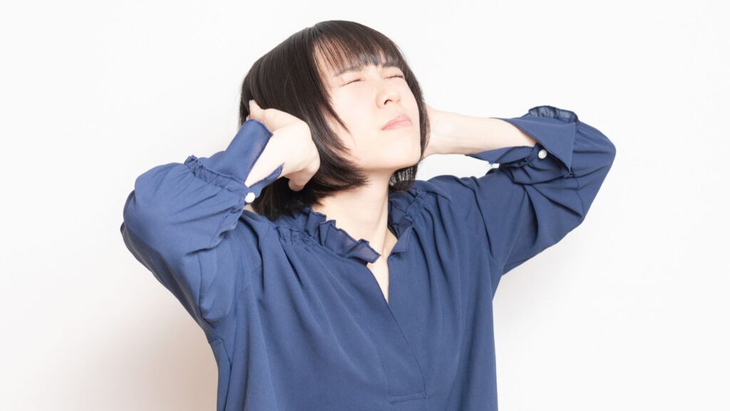 騒音に悩まされるイメージ図