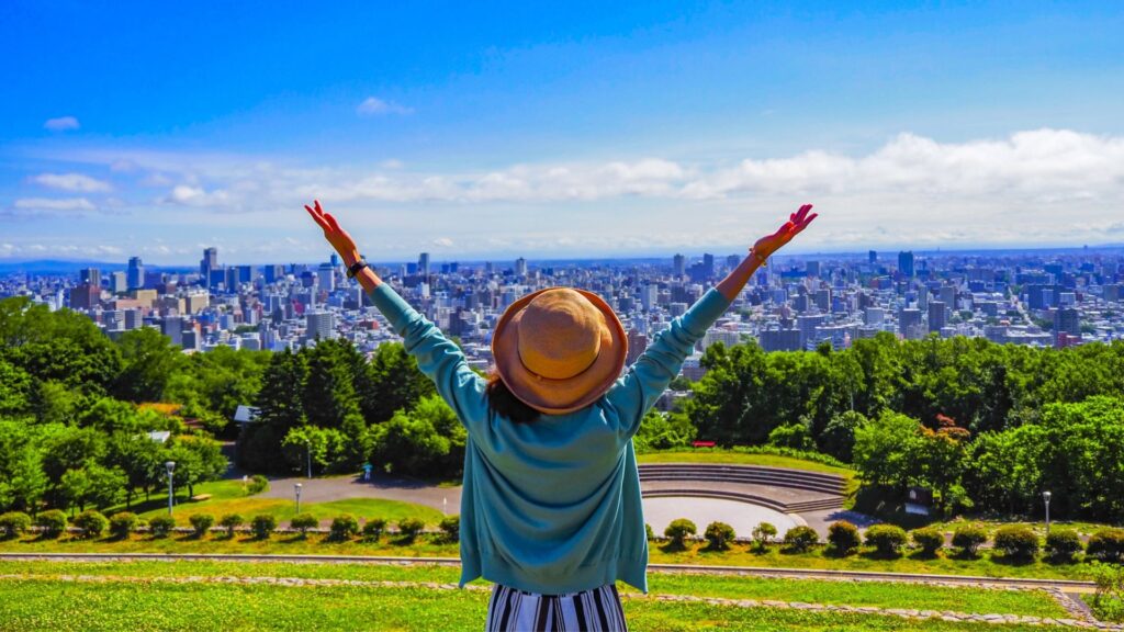 FIRE（経済的自立）を象徴するイメージ。明るい未来と自由のメッセージを表現